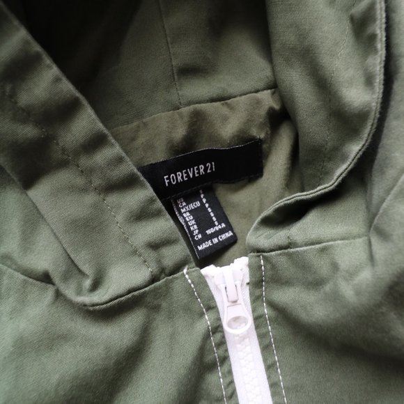 jacket - Picture 3 of 4